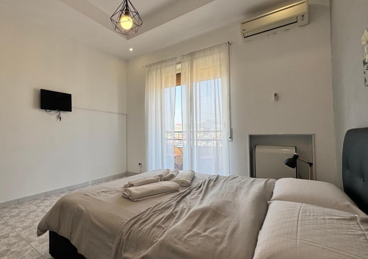 Corso Novara - 8 Posti Letto E Self Check-In Vicino La Stazione Centrale Di Napoli Eksteriør bilde